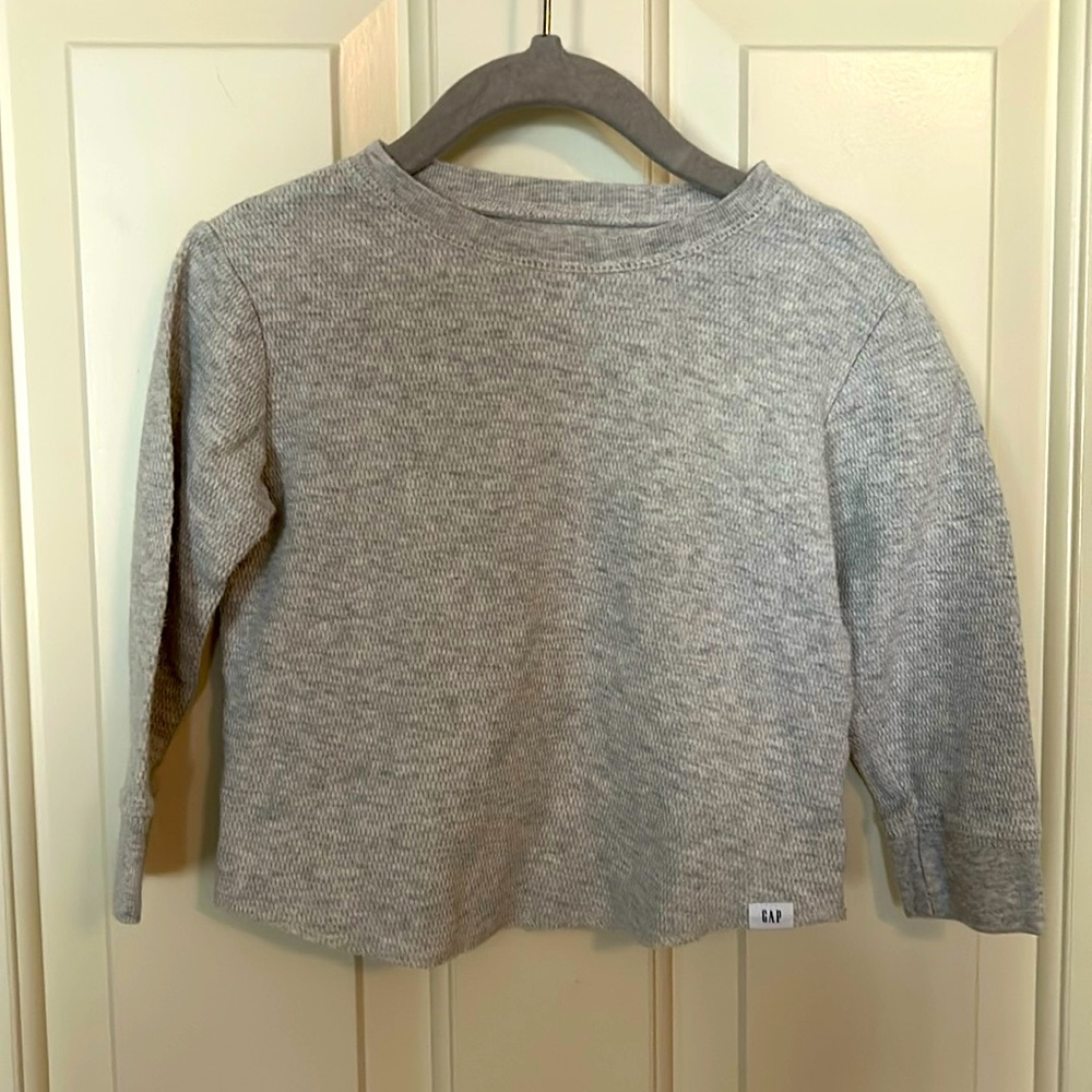 Baby gap oatmeal heather waffle shirt long sleeved size 2T